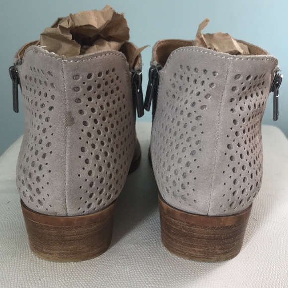 Lucky Brand tan eyelet cutout booties, size 9 - Picture 6 of 9